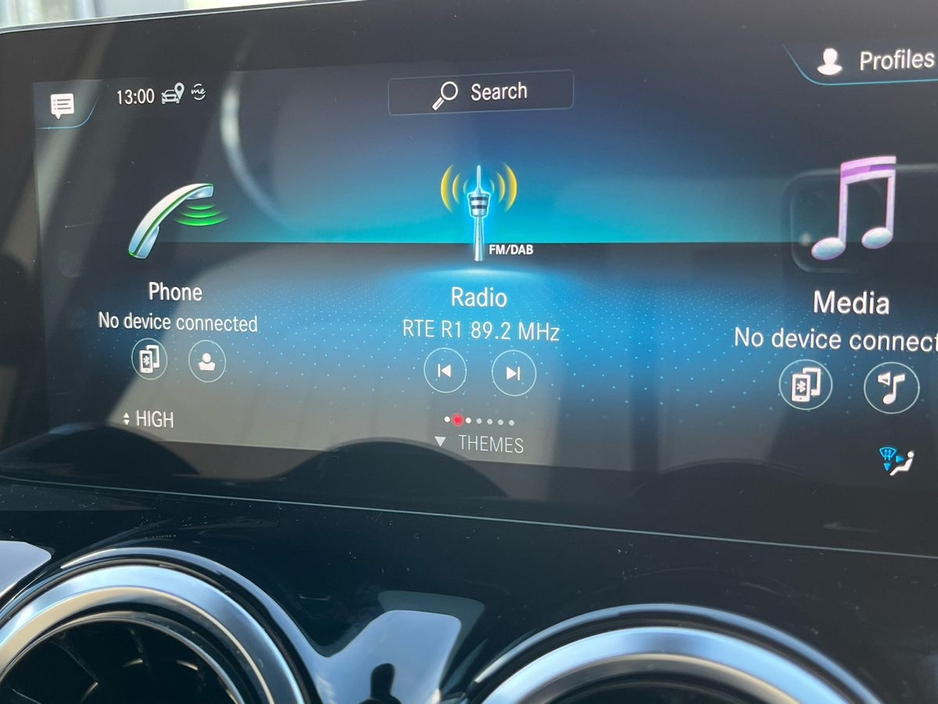 2022 Mercedes-Benz GLA Class - image 27