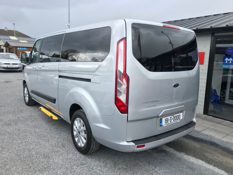 2019 Ford Tourneo - image 7