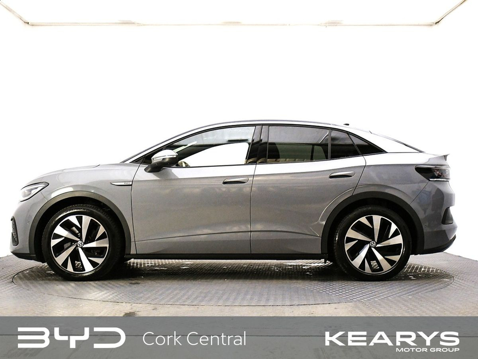 2023 Volkswagen ID.5 - image 3