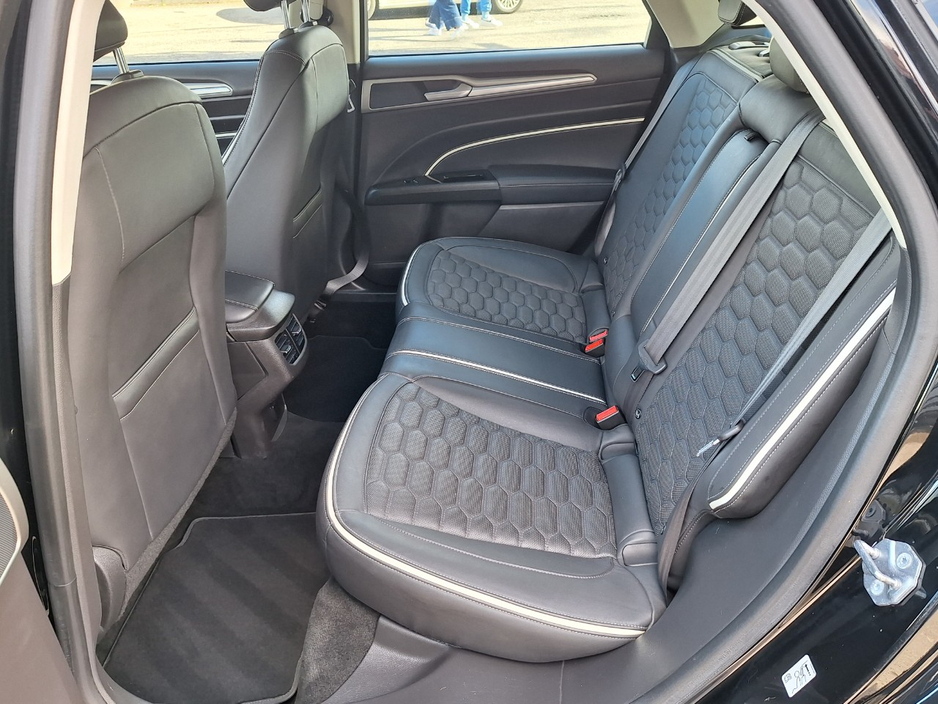 2018 Ford Mondeo - image 24