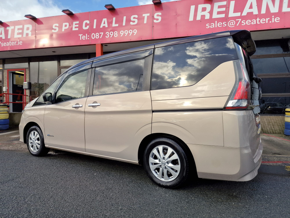 2017 Nissan Serena 2.0 PETROL HYBRID AUTOMATIC LOW MILEAGE