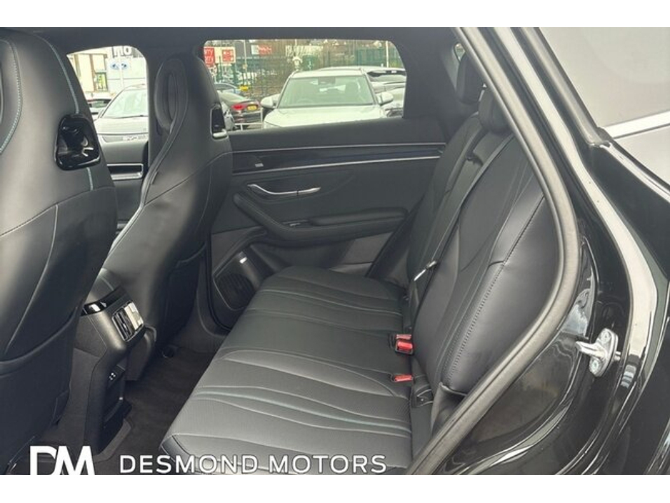 2025 BYD Seal U - image 8