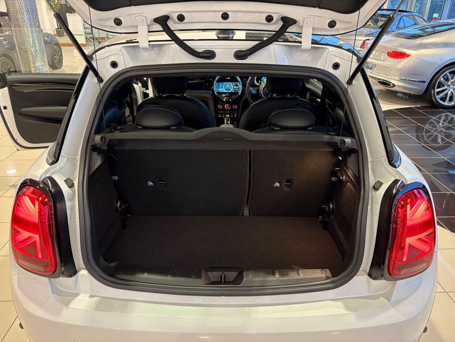 2024 MINI Hatch LEVEL 3 COOPER S=PAN ROOF//LOW MILES//AS NEW=FULL MINI SERVICE HISTORY=TAILORED FINANCE PACKAGES AVAILABLE=TRADE IN’S WELCOME €25,995