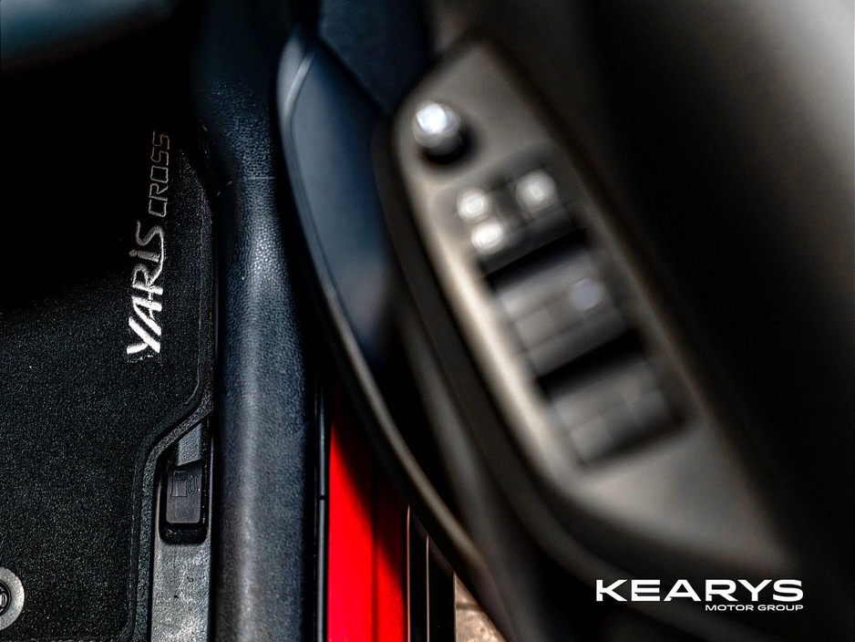 2022 Toyota Yaris Cross - image 32