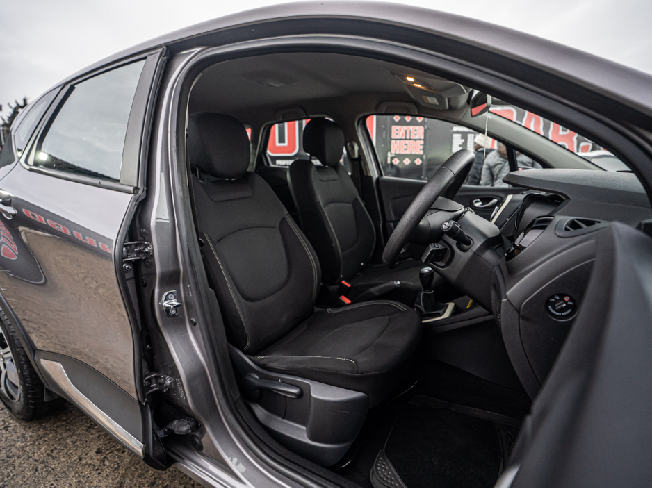 2019 Renault Captur 2019 Captur 1.5dci/New NCT/Irish/1yr warranty €13,888
