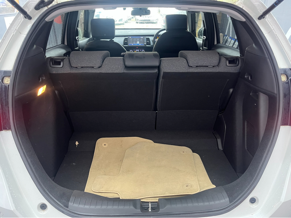 2020 Honda Fit - image 7