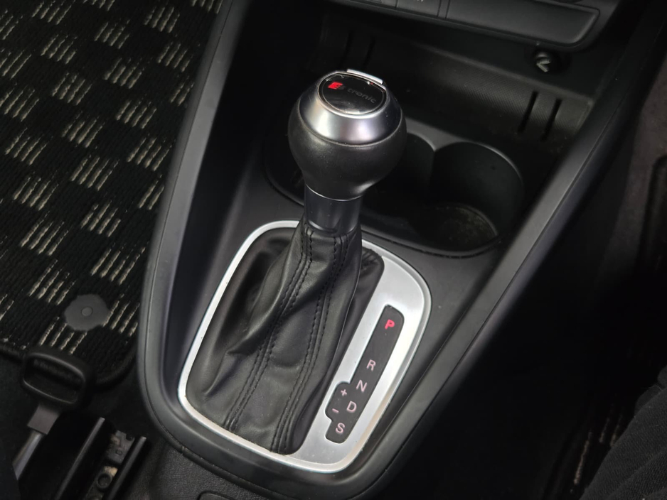 2013 Audi A1 - image 2