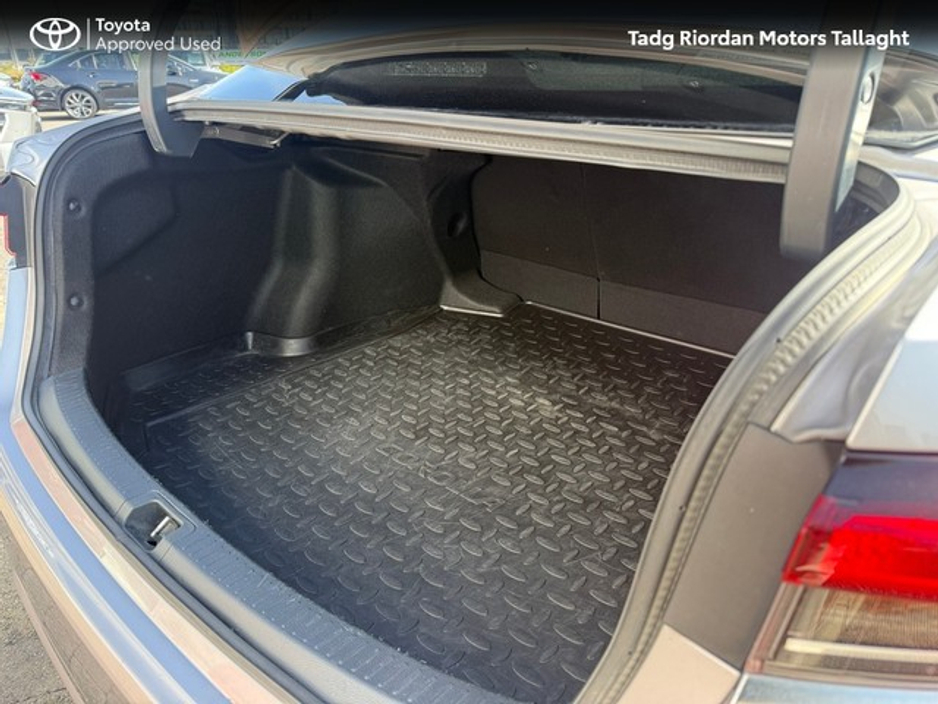 2021 Toyota Corolla - image 9