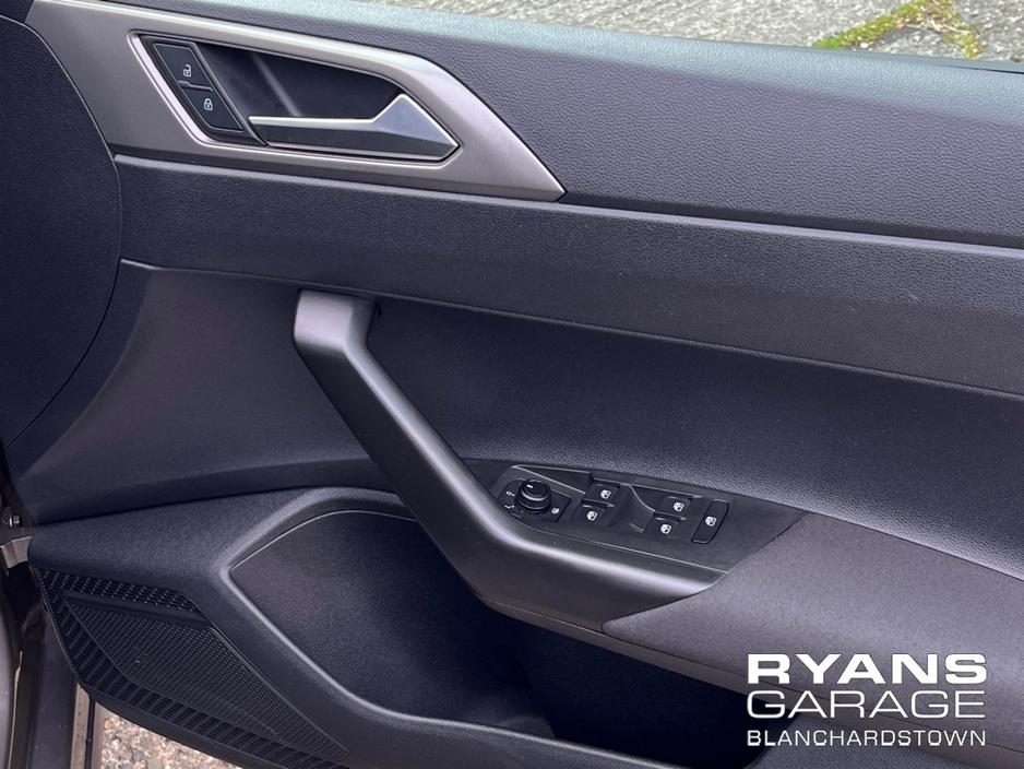 2018 Volkswagen Polo - image 26