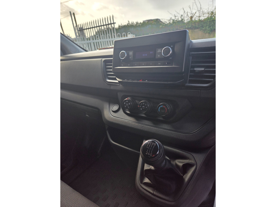 2022 Renault Trafic LL30 BLUE DCI 130 BUSIN BUSINESS PAN €18,500