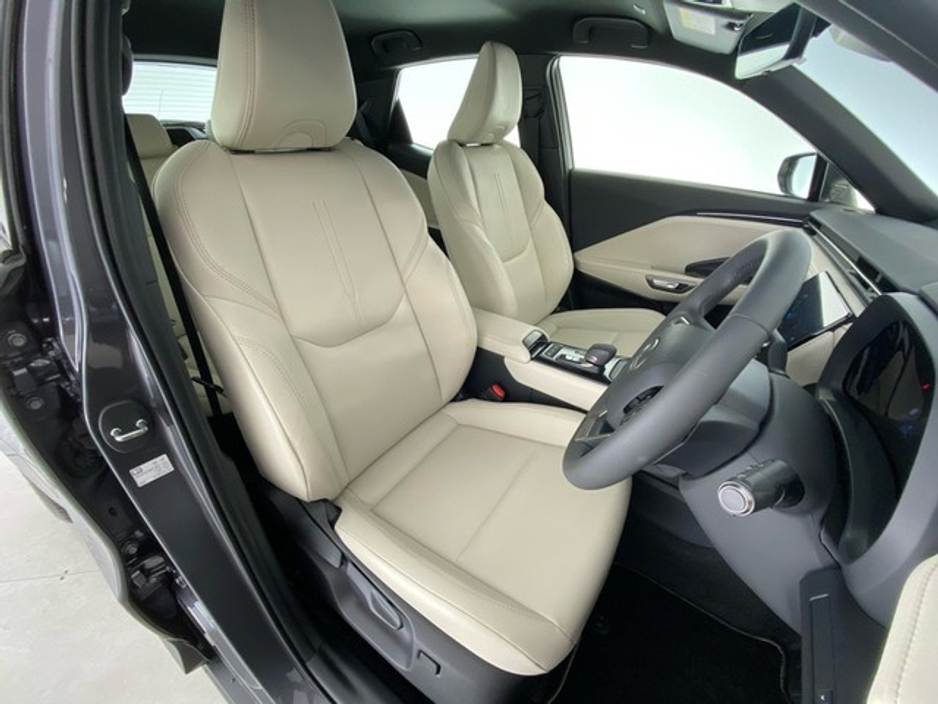 2025 Lexus LBX Elegant €39,950