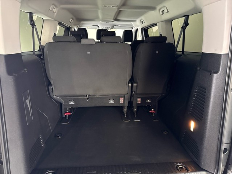 2024 Toyota Proace Verso - image 11