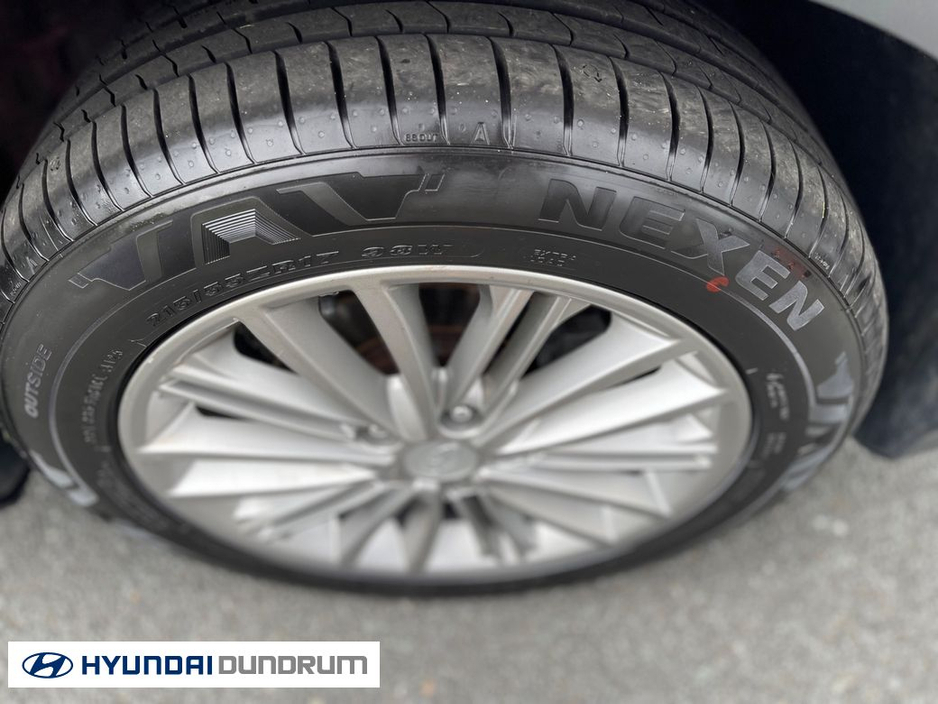 2020 Hyundai Kona - image 8