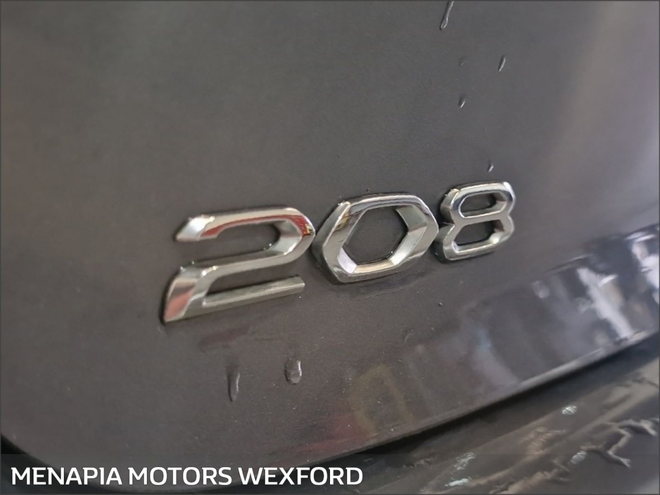 2022 Peugeot 208 - image 18