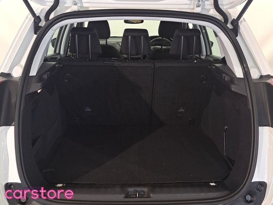 2016 Peugeot 2008 - image 18