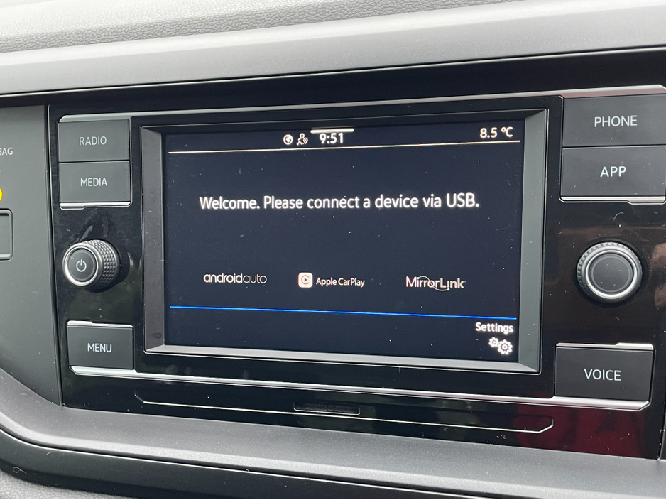 2022 Volkswagen Polo 1.0 MPI 5SPEED 80HP 5DR LOW KMS! AS NEW! €18,995