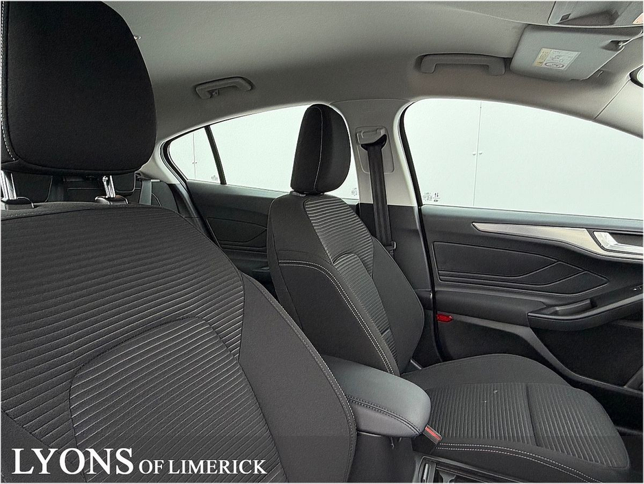 2025 Ford Focus Titanium 1.0L EcoBoost 125PS mHEV €32,000