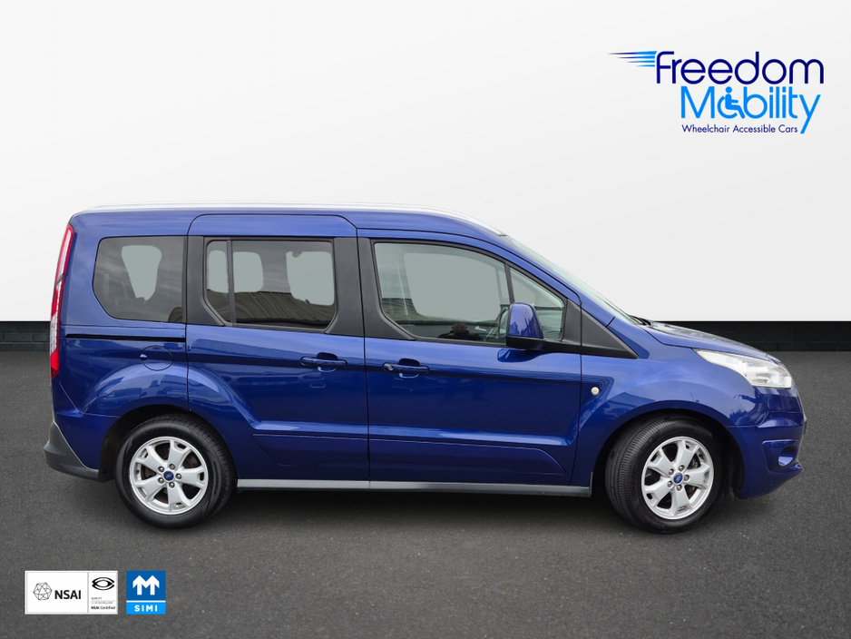 2016 Ford Tourneo Connect - image 4