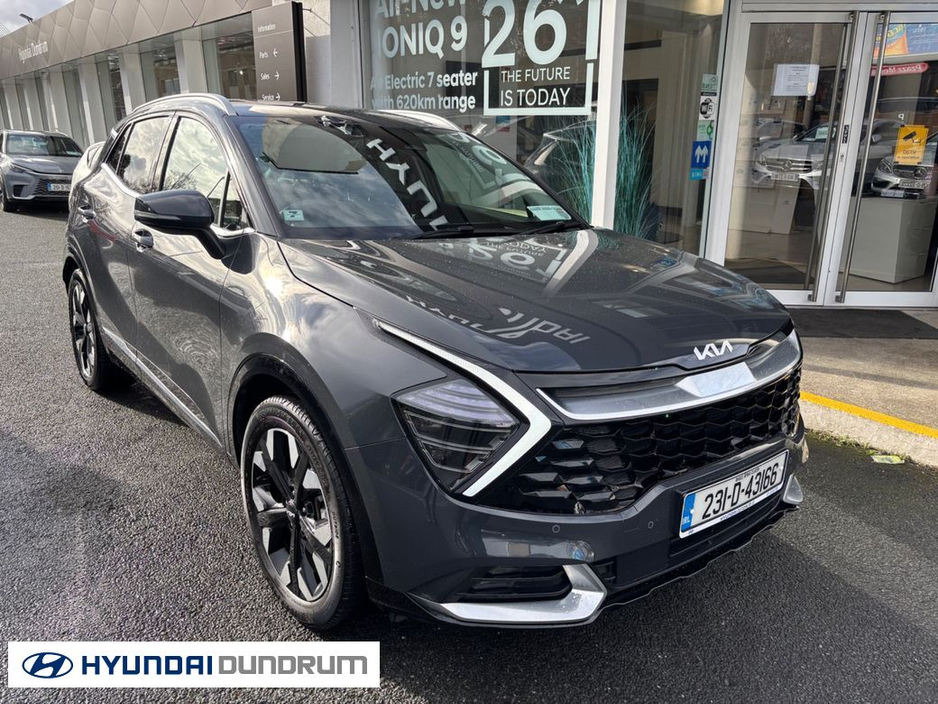 2023 Kia Sportage - image 3