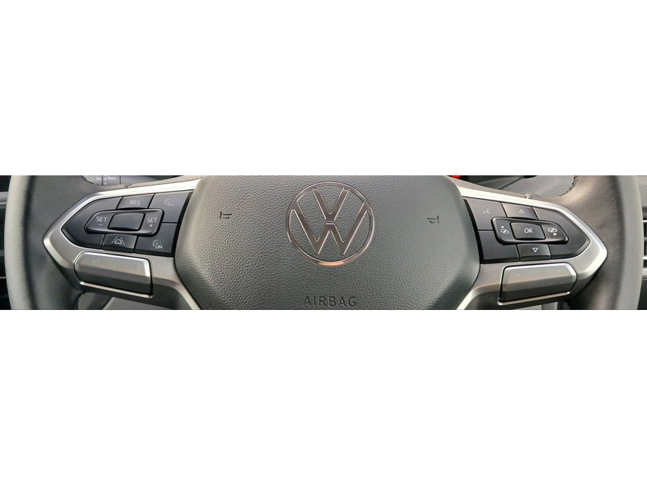 2025 Volkswagen Transporter - image 12