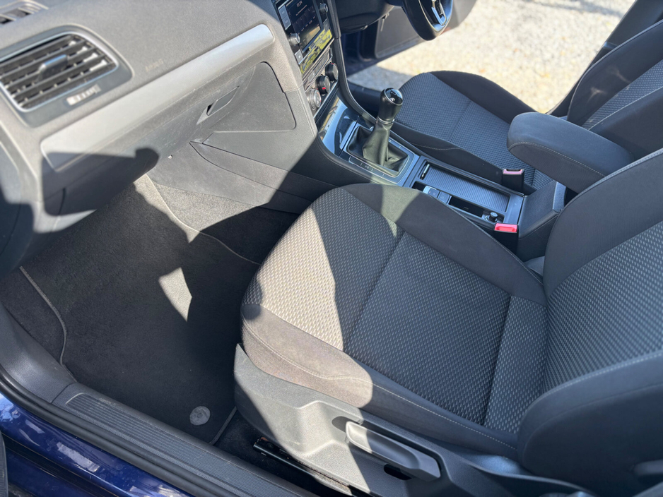 2019 Volkswagen Golf - image 18