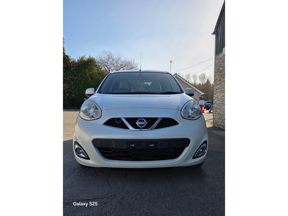 2017 Nissan March - image 3