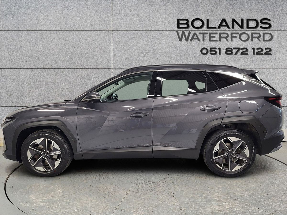 2025 Hyundai Tucson - image 3