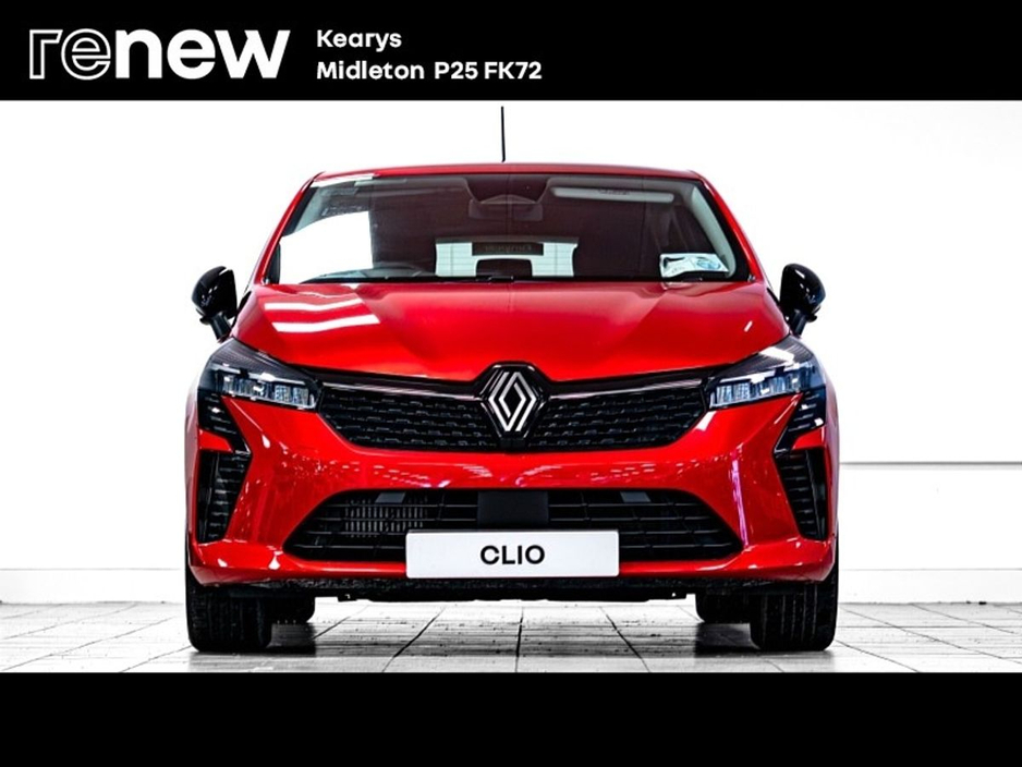 2025 Renault Clio - image 8