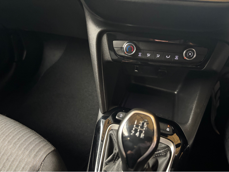 2021 Opel Corsa - image 5