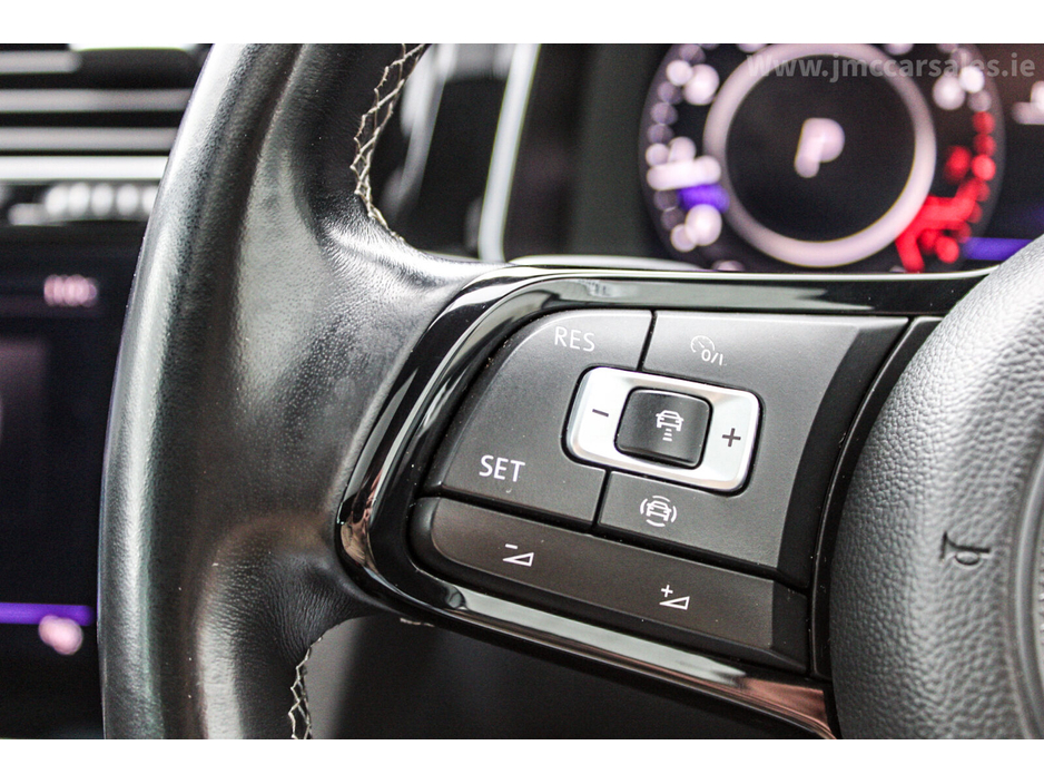 2019 Volkswagen Golf - image 26