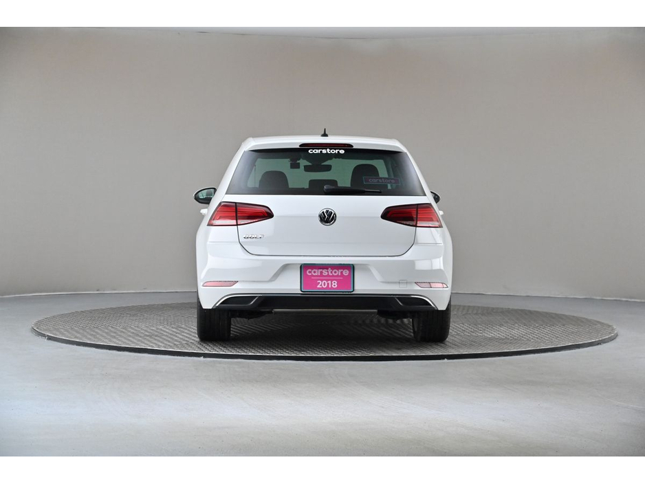 2018 Volkswagen Golf - image 7