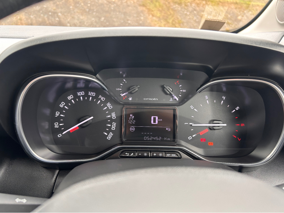 2022 Citroen C3 Aircross - image 18