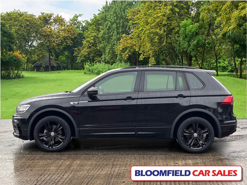 2018 Volkswagen Tiguan 4 MOTION R-LINE , DSG // PRISTINE €29,950