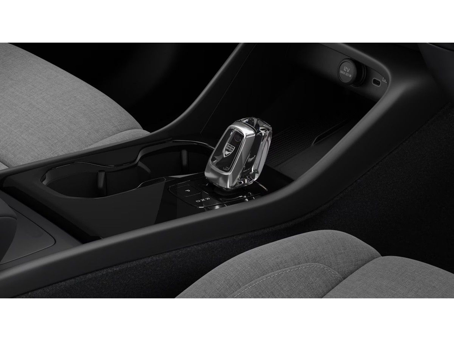 2026 Volvo EC40 - image 14