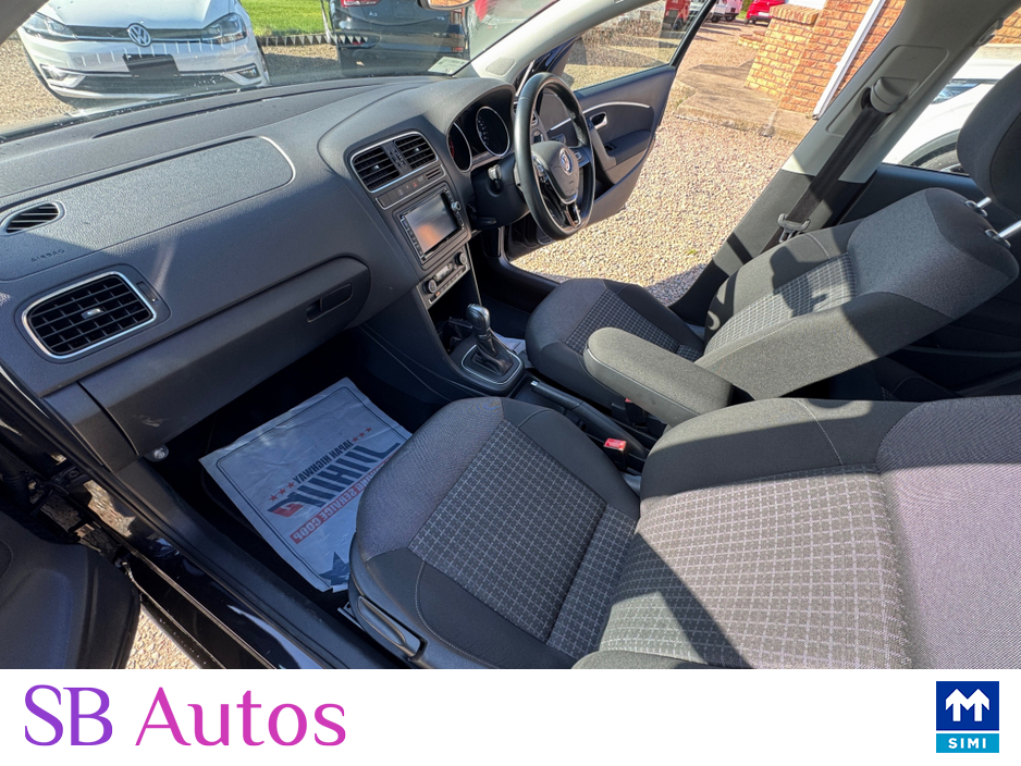 2016 Volkswagen Polo - image 13