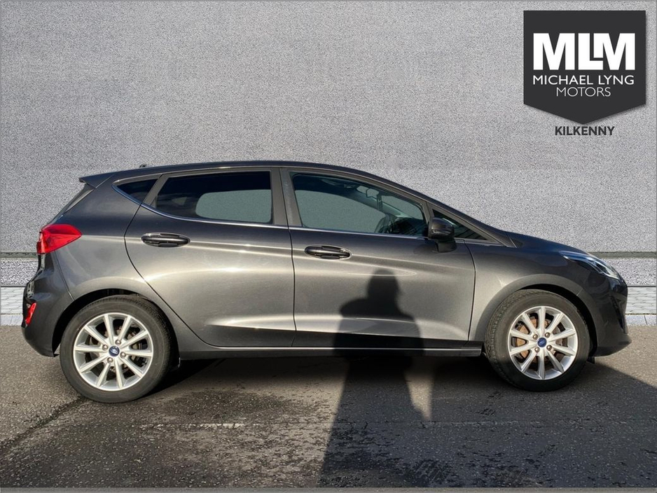 2020 Ford Fiesta - image 9