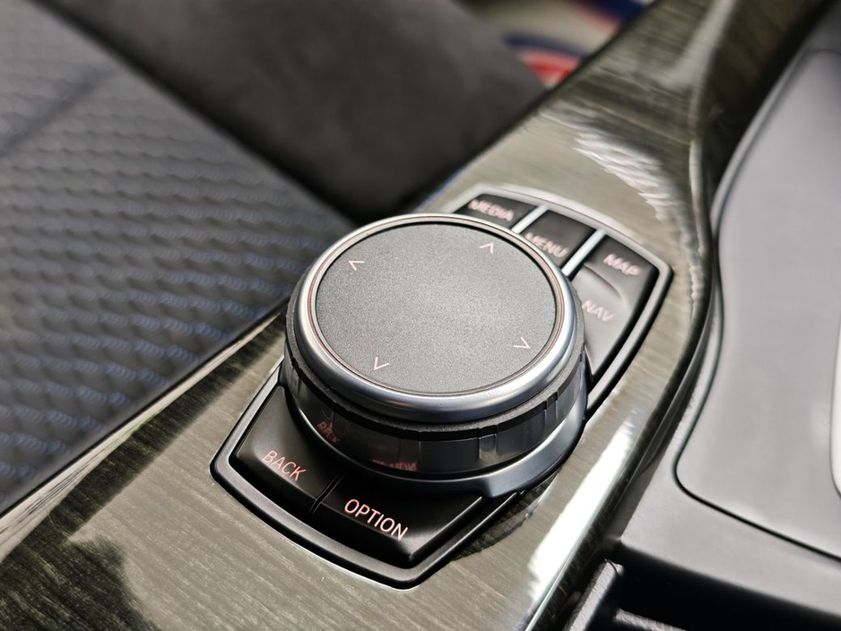 2018 BMW 3 Series 320 D TOURING M-SPORT Automatic, Reversing camera €19,995