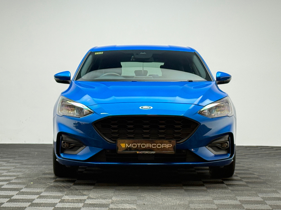2021 Ford Focus - image 2
