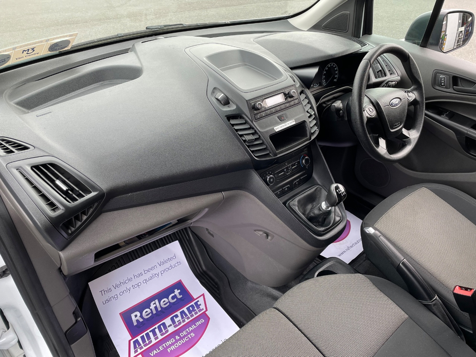 2022 Ford Transit Connect - image 11