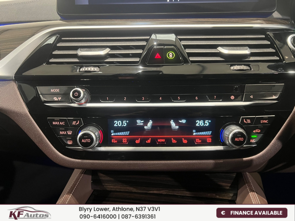 2023 BMW 5 Series - image 22