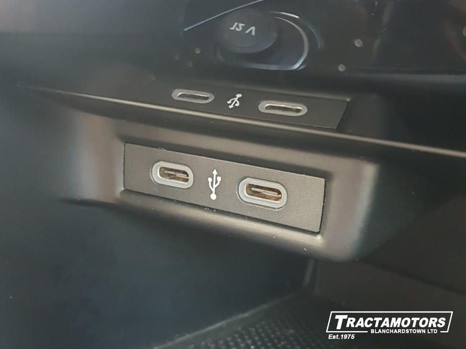 2024 Volkswagen T-Roc - image 22