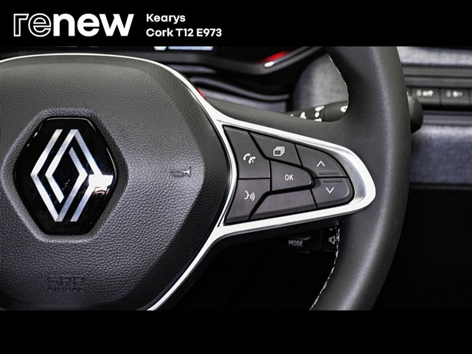 2025 Renault Clio - image 14