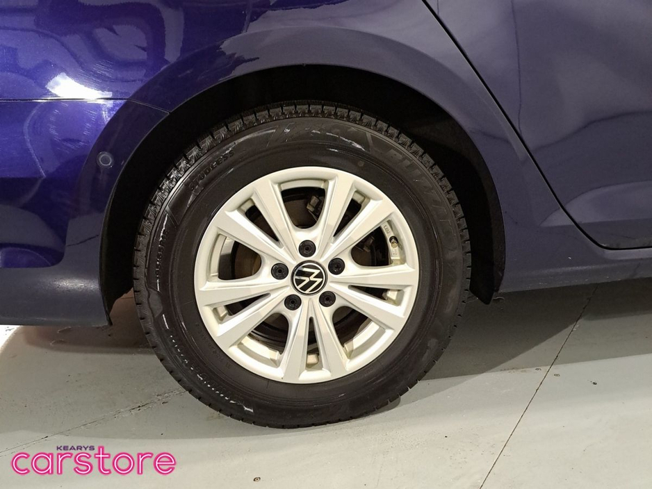 2020 Volkswagen Golf - image 14