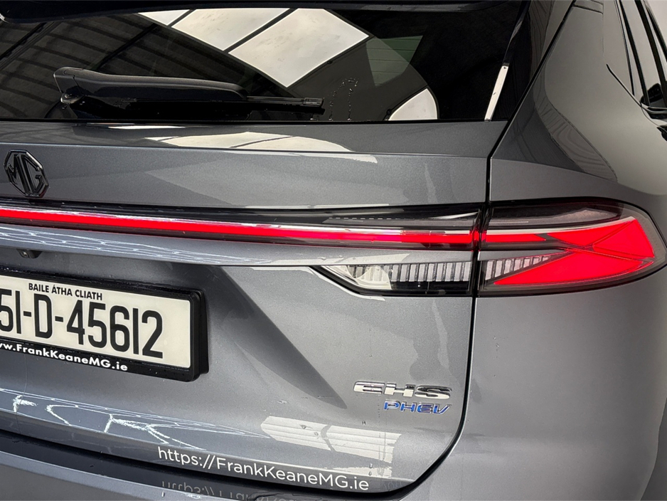 2025 MG HS HSE EXCLUSIVE PHEV - 24.7KWH**EX DEMO**TAN LEATHER**ADAPTIVE CRUSIE CONTROL**FRONT & REAR PARKING SENSORS**360 DEGREE CAMERA**SMART TAILGATE**ANDROID AUTO/APPLE CARPLAY**FINANCE ARRANGED* €38,995