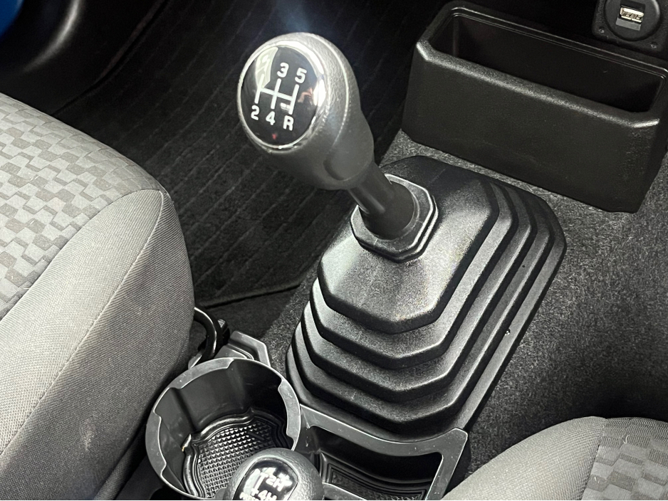 2023 Suzuki Jimny - image 21