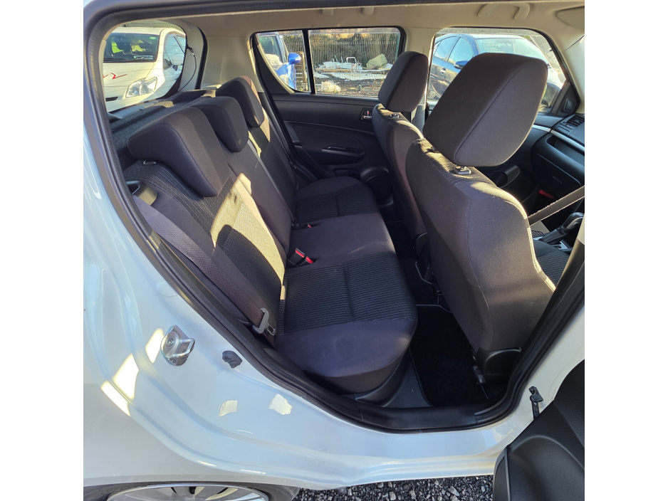 2016 Suzuki Swift 1.2 GLX Automatic €9,950