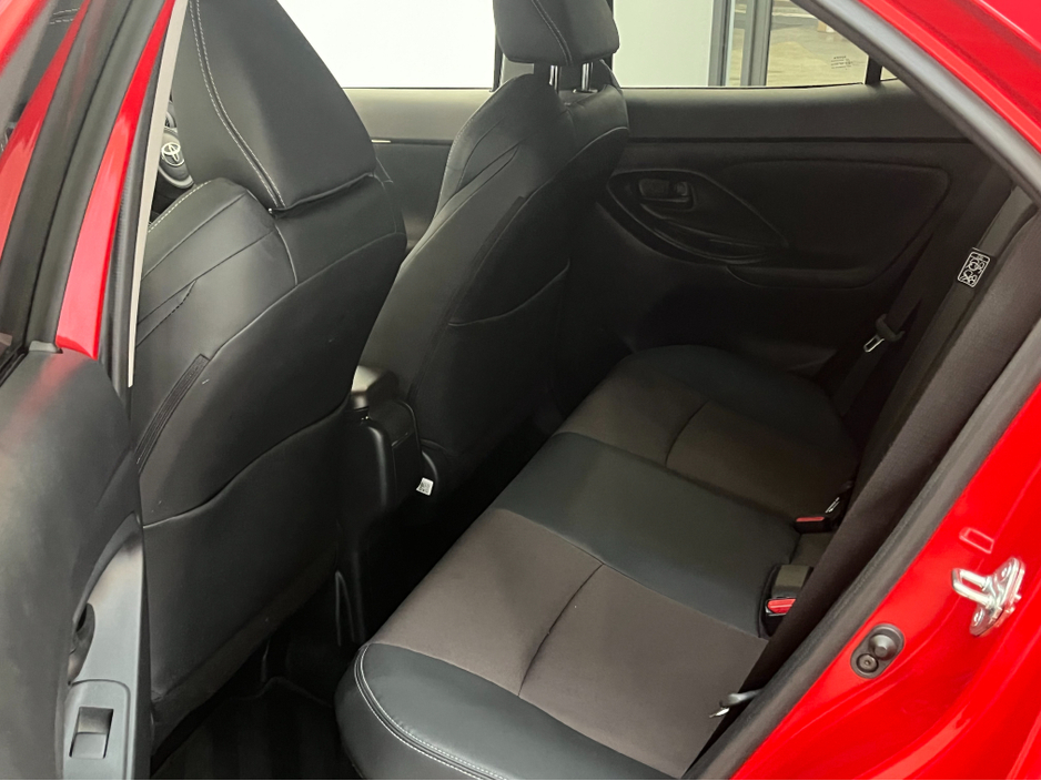 2023 Toyota Yaris CR CROSS SOL 4DR AUTO €29,950