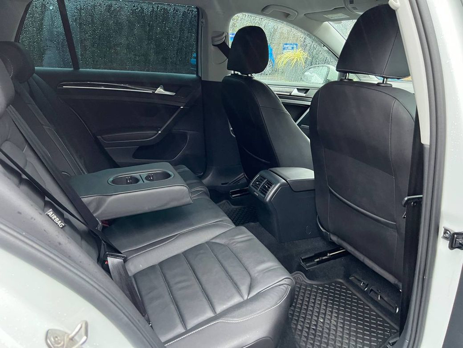 2020 Volkswagen Golf HIGHLINE 2.0 TDI * HUGE SPEC * // LEATHER HEATED SEATS // DYNAUDIO // 360 SURROUND PARKING SENSORS €23,990