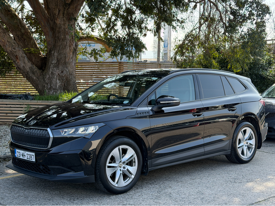 2023 Skoda Enyaq - image 3