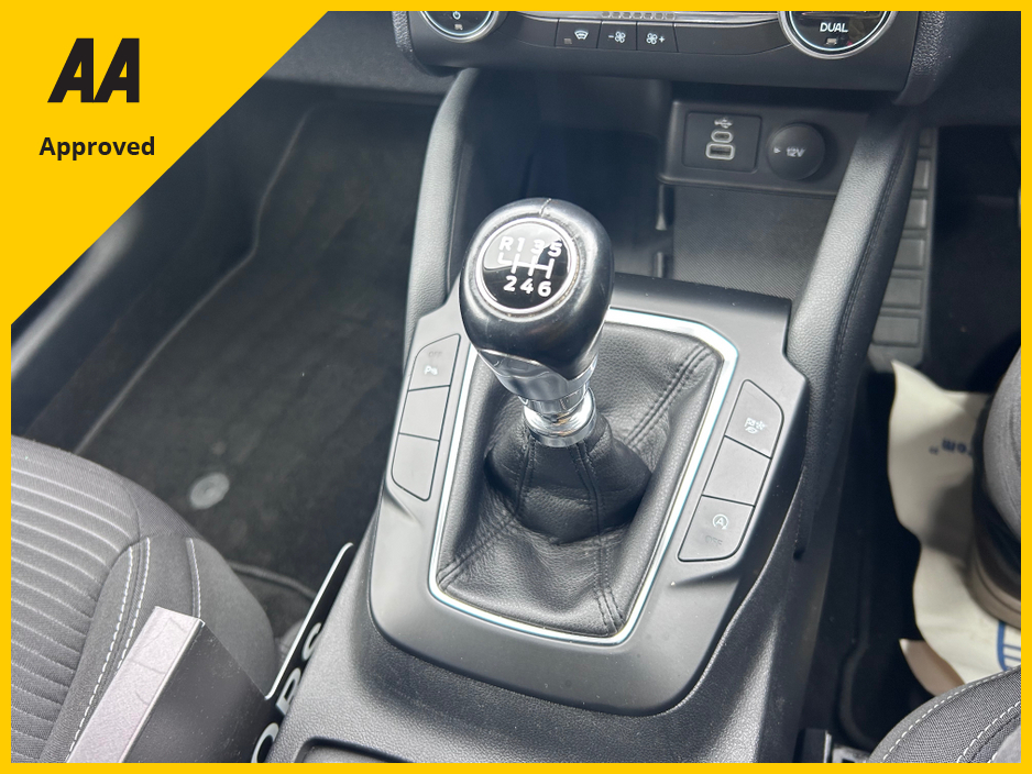 2022 Ford Kuga 2022 FORD KUGA 2.0TDCI TITANIUM 2 SEAT COMMERCIAL €21,950